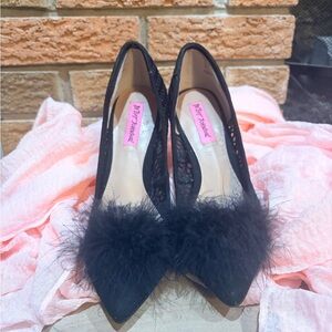 Elegant Betsey Johnson Black Feathered Women's Shoes
